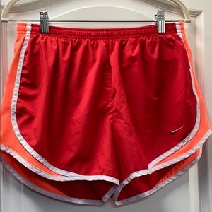 Women’s Nike Dri- Fit shorts size large